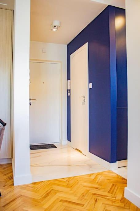 Central Apartment With Balcony And Views, Old Town, Metro Warszawa Eksteriør bilde